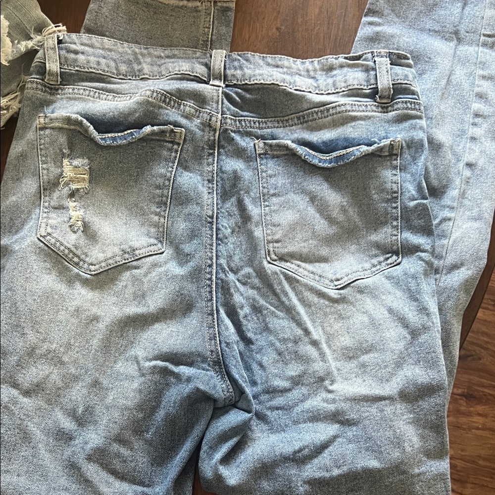 Women’s SHEIN Light Blue Jeans